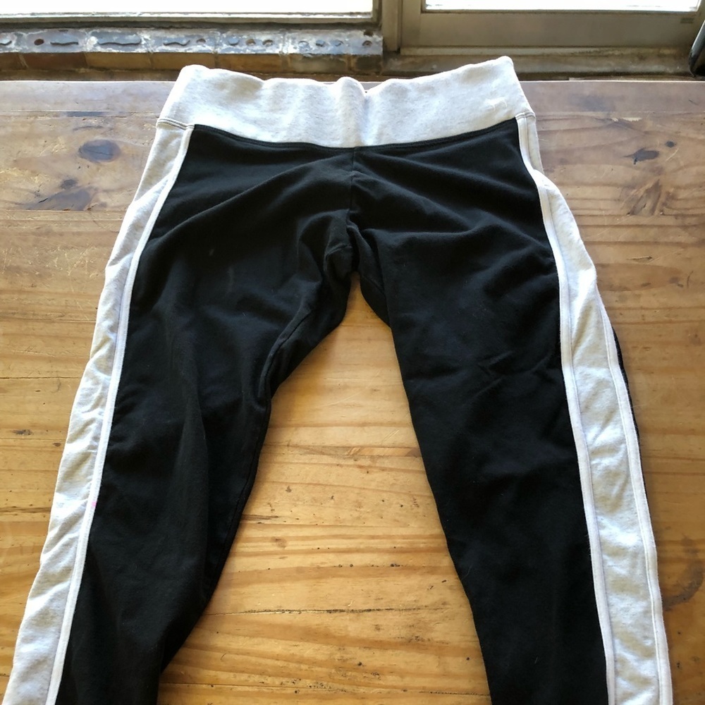 Pink 7/8 Leggings - Picture 2 of 4